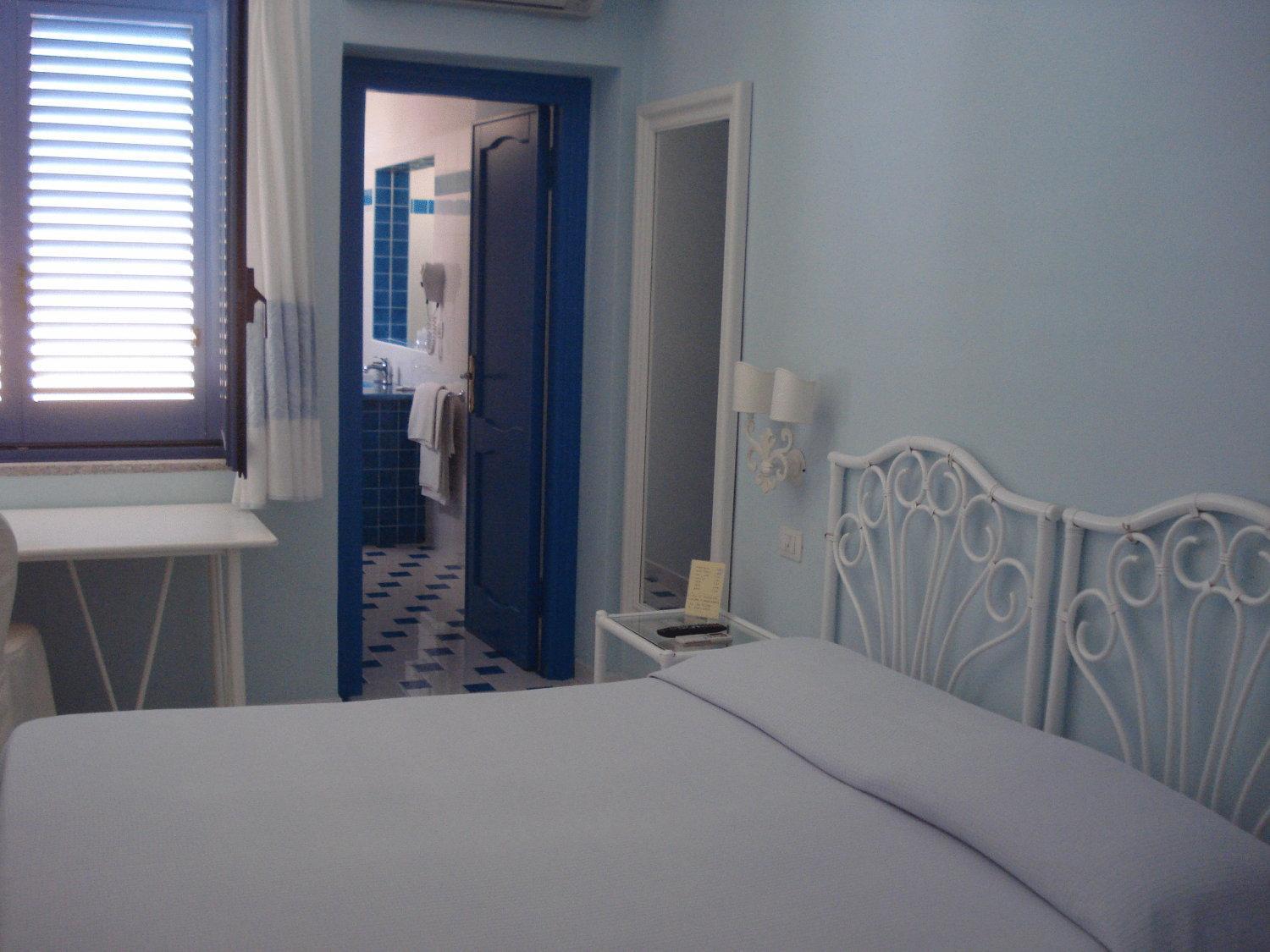 Hotel La Lampara Golfo Aranci Buitenkant foto