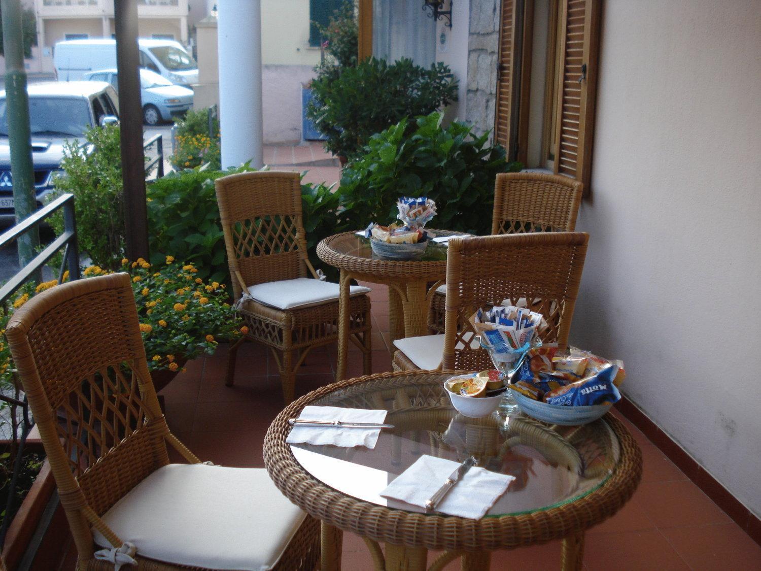 Hotel La Lampara Golfo Aranci Buitenkant foto
