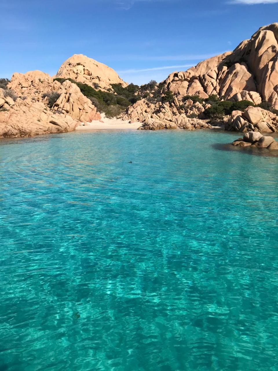 Hotel La Lampara Golfo Aranci Buitenkant foto