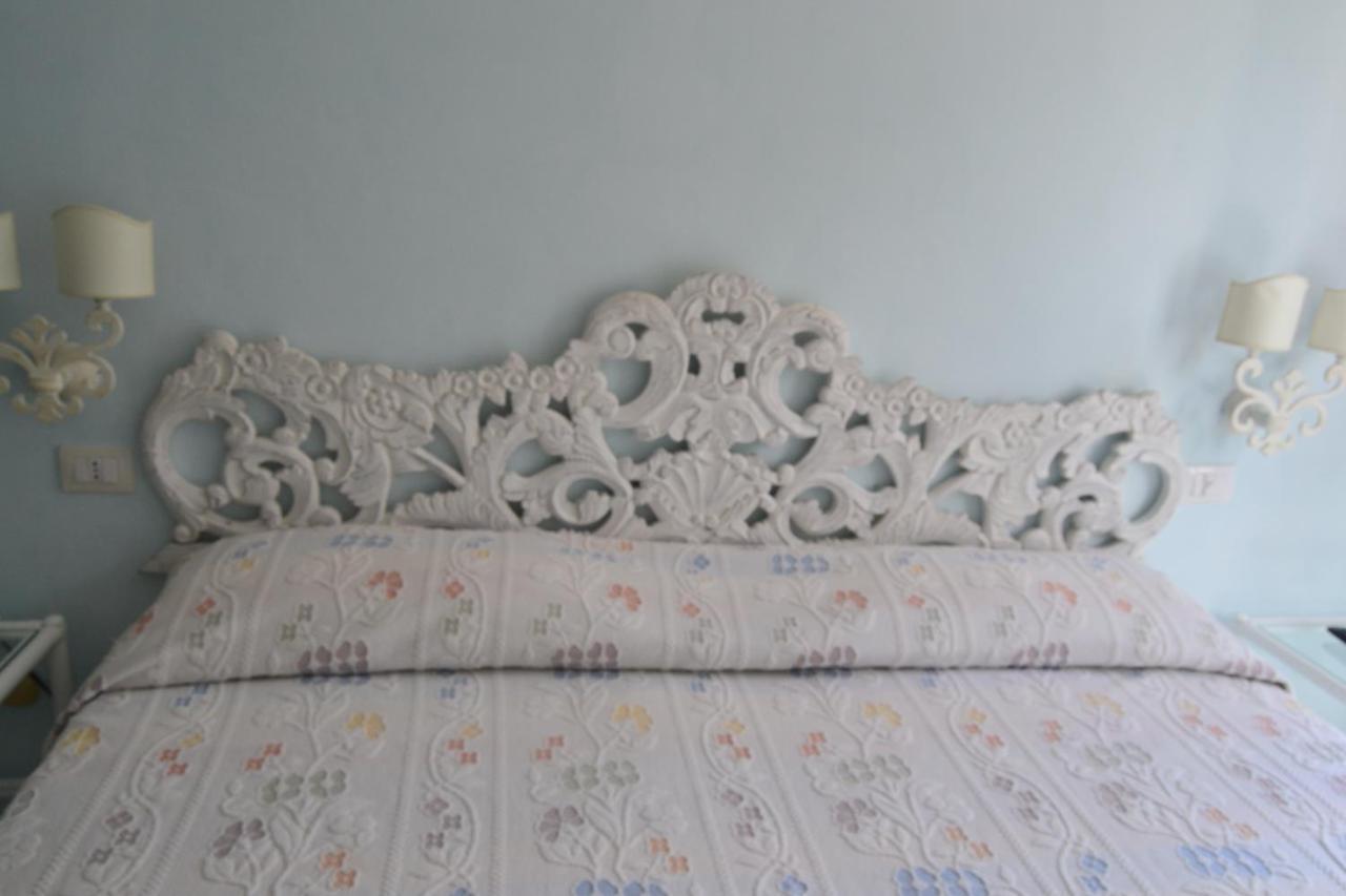 Hotel La Lampara Golfo Aranci Kamer foto